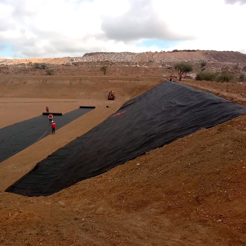 Nuevo inicio de obra de #RellenoSanitario en Silao, Guanajuato en tres capas, #HDPE, #Geomembrana y #Bentoita.