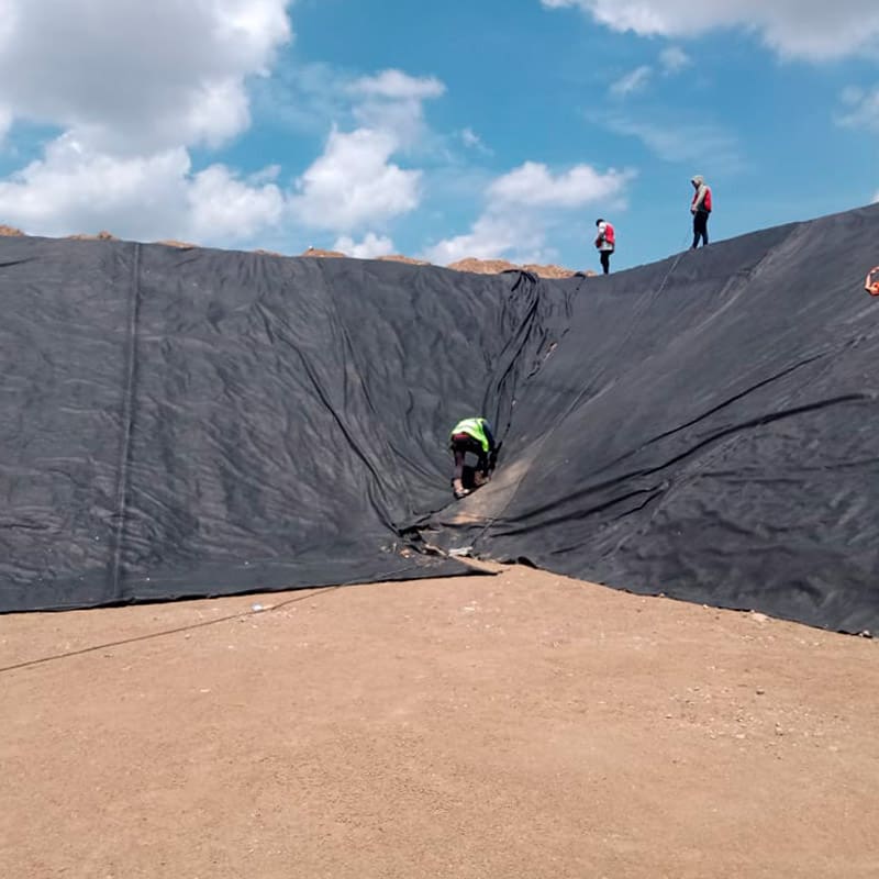 Nuevo inicio de obra de #RellenoSanitario en Silao, Guanajuato en tres capas, #HDPE, #Geomembrana y #Bentoita.