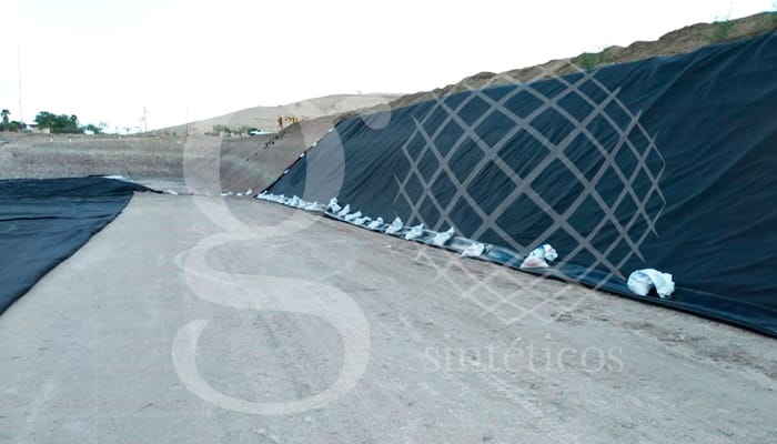 Se concluyó la obra de 20000 metros cuadrados de HDPE y doble capa de geotextil en Nuevo Laredo. ¡Felicidades al equipo! Se concluyó la obra de 20000 metros cuadrados de HDPE y doble capa de geotextil en Nuevo Laredo. ¡Felicidades al equipo!