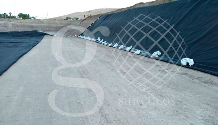 Se concluyó la obra de 20000 metros cuadrados de HDPE y doble capa de geotextil en Nuevo Laredo. ¡Felicidades al equipo! Se concluyó la obra de 20000 metros cuadrados de HDPE y doble capa de geotextil en Nuevo Laredo. ¡Felicidades al equipo!